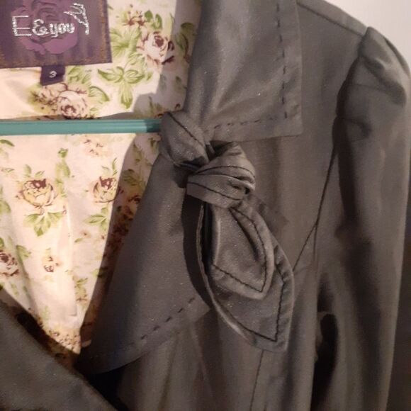 Feminine charcoal gray trench coat double breasted fits 3 4 small fall raincoat - Picture 3 of 15